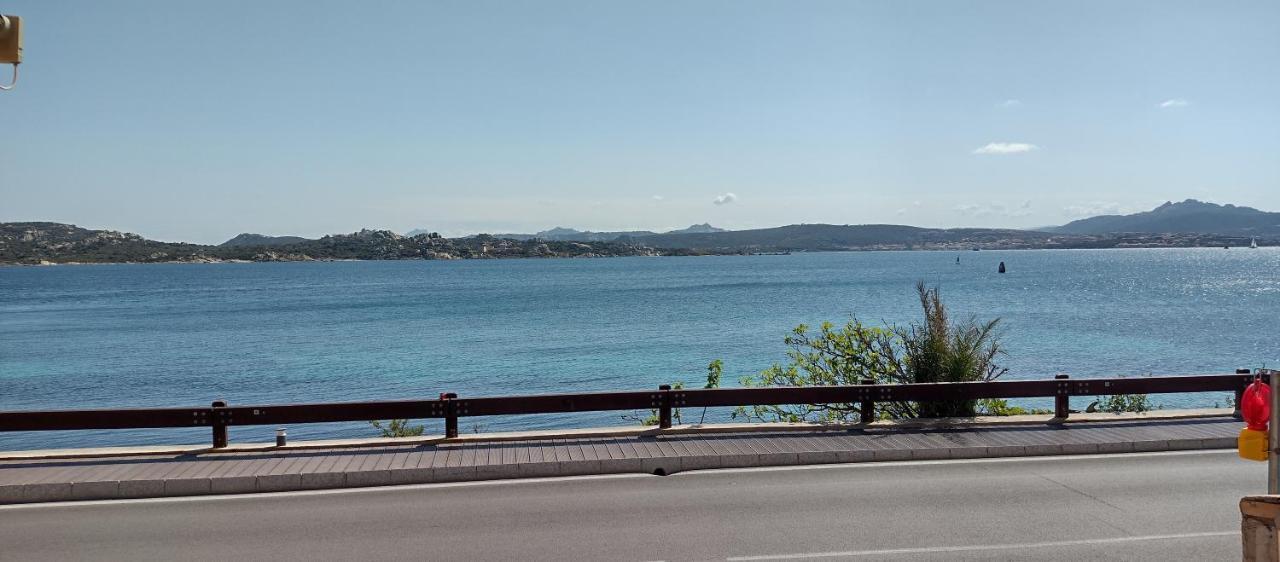 Appartamentino Panoramico...Con Finestra Sul Mare! La Maddalena  Dış mekan fotoğraf