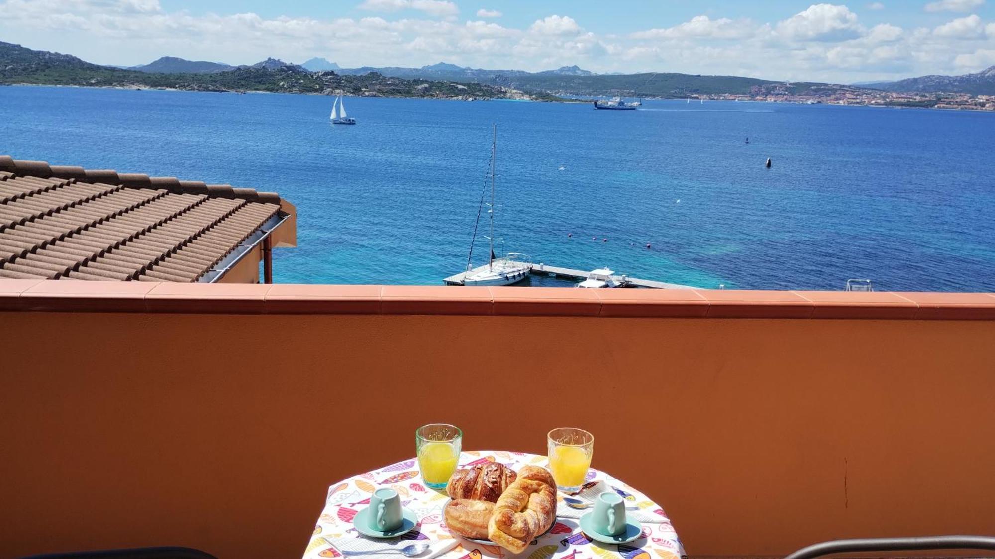Appartamentino Panoramico...Con Finestra Sul Mare! La Maddalena  Dış mekan fotoğraf