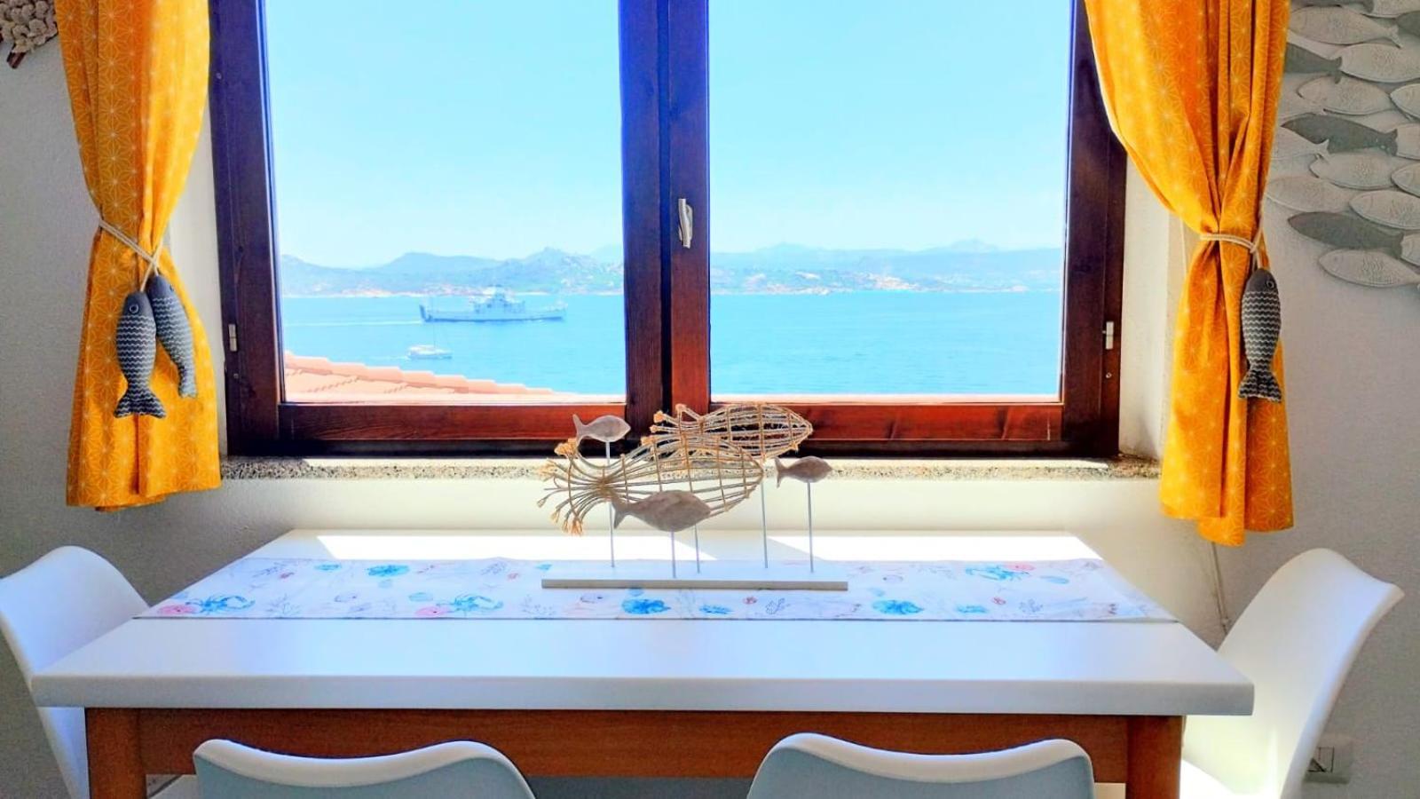 Appartamentino Panoramico...Con Finestra Sul Mare! La Maddalena  Dış mekan fotoğraf